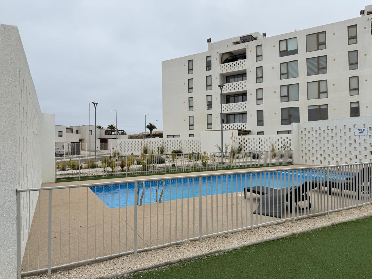 BAHIA INGLESA - EXCELENTE DEPTO. FULL AMOBLADO.-